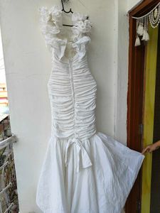 white mermaid gown 🕊️
