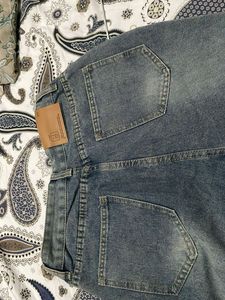 baggy vintage washed jeans
