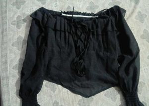 Chic Black Ruffled Top