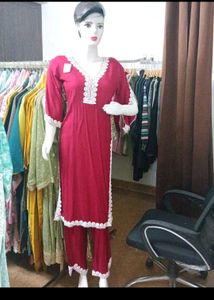 Elegant Maroon Kurta Set with Lace Detail