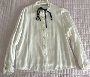 Chic White Blouse with Black Ribbon Detail🤍