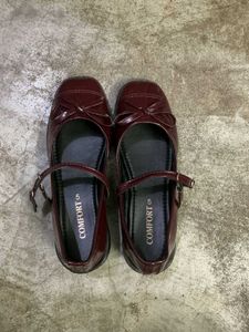 Chic Burgundy Patent Mary Jane Flats