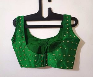 🆕️ Emerald Green Blouse (Sleeves Available)