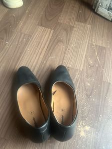 Classic Black Pointed Toe Pumps