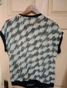 Beautiful Classy Sheer Top Xxl Size