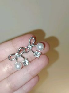 Cute Bow Pearl &amp; Crystal Earrings