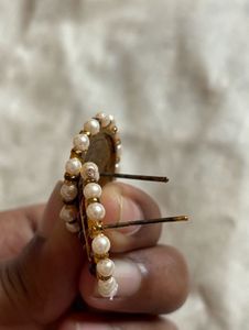 Elegant Red &amp; Green Pearl Stud Earrings