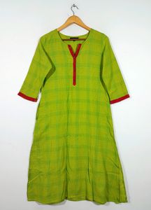 Earthwear Light Green Kurta (Women)