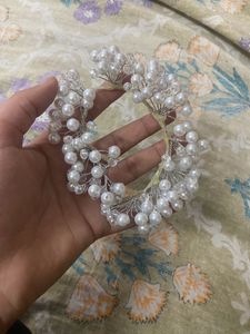 Brand New White Colour Hair Accessorie Only @200