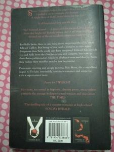 New Moon by Stephenie Meyer