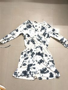 Two Women's Dresses Bundle (1 dress +