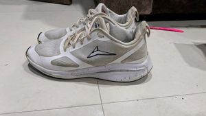 JQR Sports Shoes lightly scratch u can see