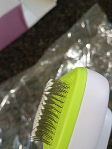 Auto-clean Pet Hair Brush