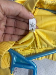 Bright Yellow Leggings