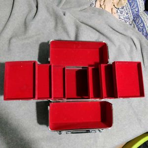 Vintage Style Cosmetic Travel Case