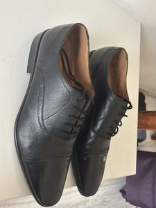 Original branded VanHeusen, Size9 leather New shoe