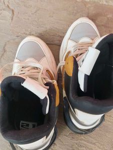 sneaker