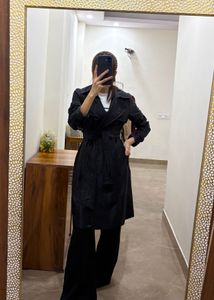 CLASSIC BLACK DOUBLE BREASTED TRENCH COAT