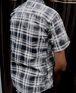 Men Regular Fit Checkered Spread Collar Casual Shi