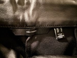 VERO MODA Black Faux Leather Skirt