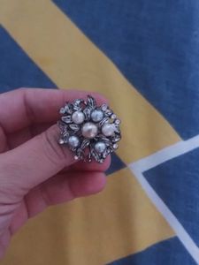 Vintage Style Pearl Brooch