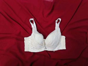 🇳🇿💫🎀Comfortable White Lace Bra