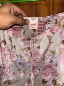 URBANIC Floral Puff Sleeve Crop Top