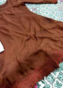 Trending frock style farshi salwar suit🤎