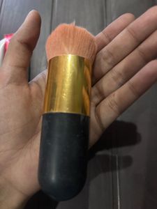 trending Makeup Brush
