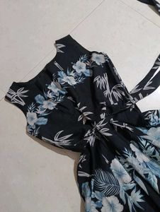 - Set of 3