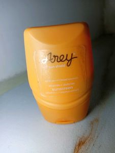 Arey Vitamin C Defense Sunscreen