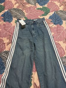 Blue Leg wide baggy jeans with Side Stripes
