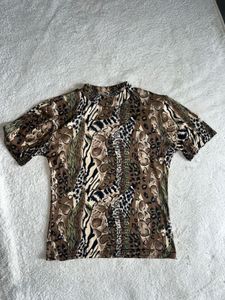 Printed Fitted Top