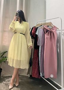 Chic Yellow Pleated Midi Dress
