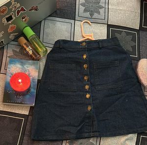 denim skirt 💗