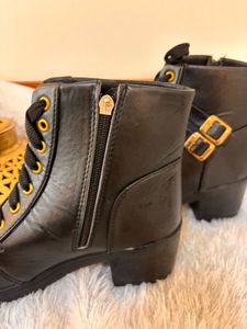 Longwalk Black Boots
