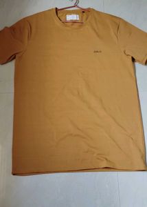 Bundle of 4 Graphic T-Shirts.. ## VERY BUMPER CLEA