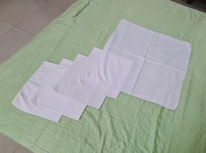 5 White Table Covers