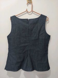 Chic Sleeveless Peplum Top