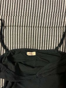 black hollister top