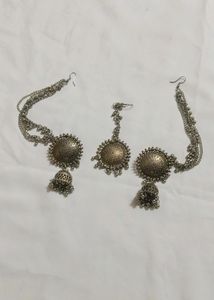 Earrings With Tika