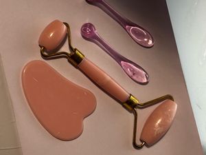 Jade Roller &amp; Gua Sha Set hair massager