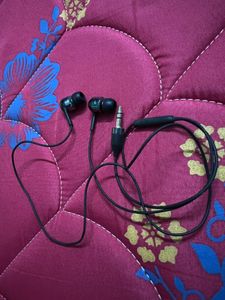 Almost New Rarely used Sony Ericsson Earphones