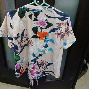 Floral Tie-Front Top XL Size - New W/o Tag