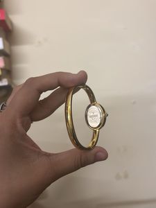 Elegant Gold Tone Oval Watch slightly damaged