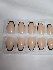 Press-On Nails - Premium French Design