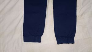 Mens' Blue Highlander slim fit trousers, jogger fit, Size 32, length 39.5 inch