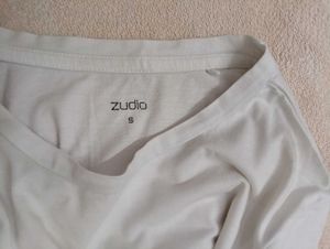 Stylish Graphic Print T-Shirt from Zudio