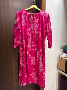 Vibrant Pink Kurta Set with Floral Print