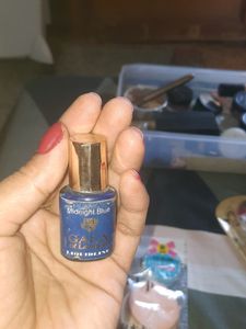 Combo Of BLUE EYE LINER AND MAKEUP SPONGE
